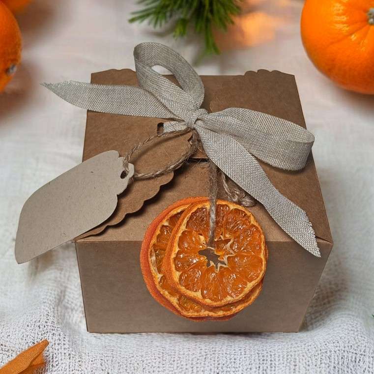 Small Christmas Gift Wrapping 2 natural home compostable gift wrapping