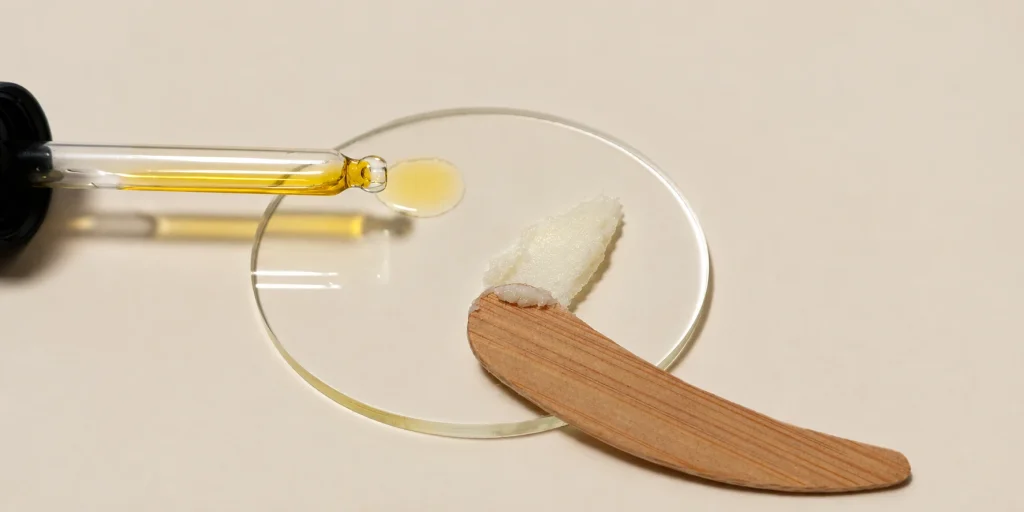 How to Choose a Natural Facial Oil for Dry Skin: Single Oils vs. Botanical Blends 10 facial oil for dry skin and a cleansing balm consistency